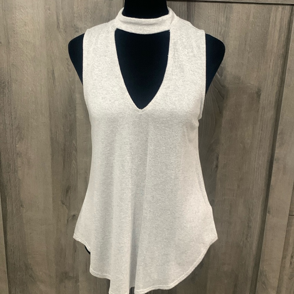 Express Fashions Peek A Boo Neckline Gray Knit Tank Top Women's Size X-Small
